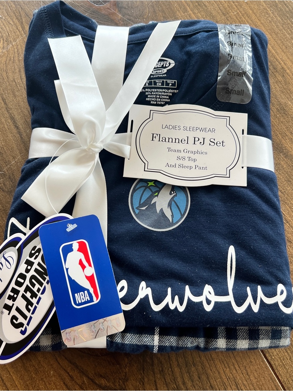women's Minnesota Timberwolves Concepts Sport navy and gray pajama set-small